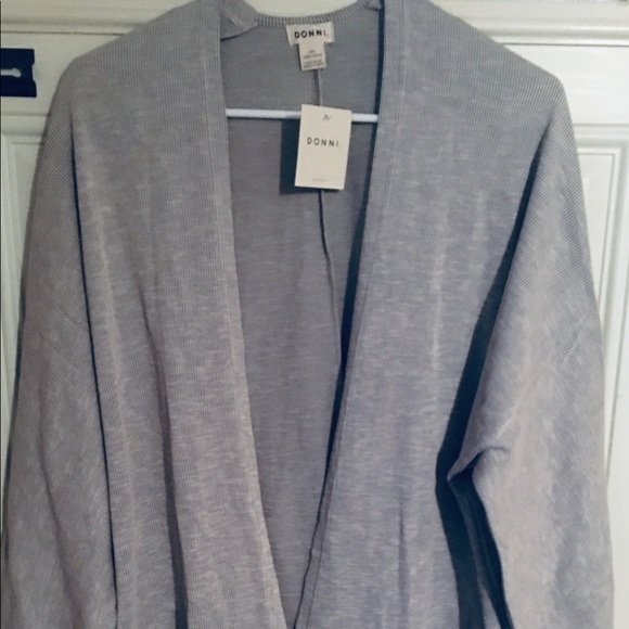 Cardigan or lounge robe! - Picture 2 of 3